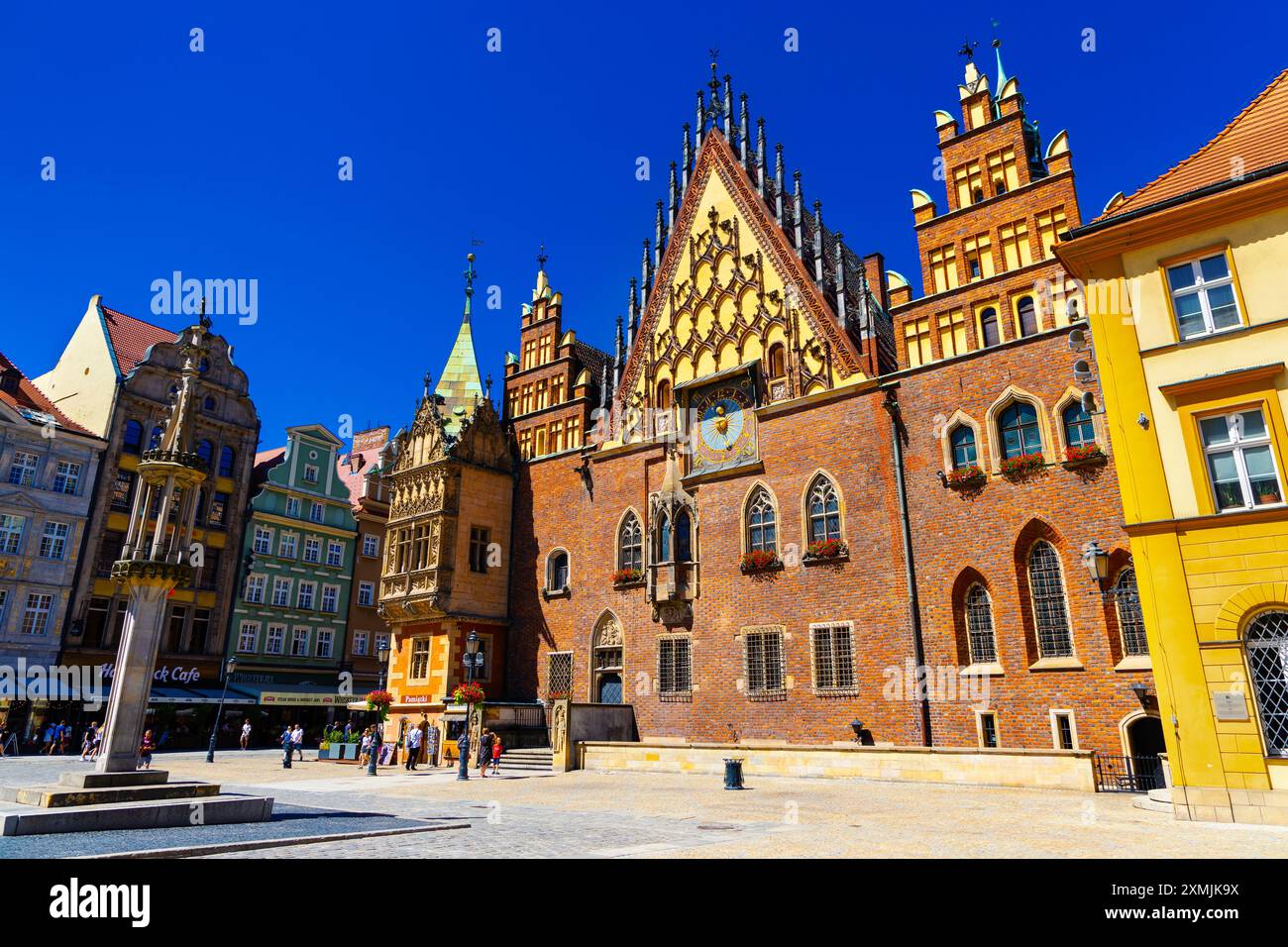 Esterno del vecchio municipio di Breslavia nella Piazza del mercato della città vecchia, Breslavia, Polonia Foto Stock