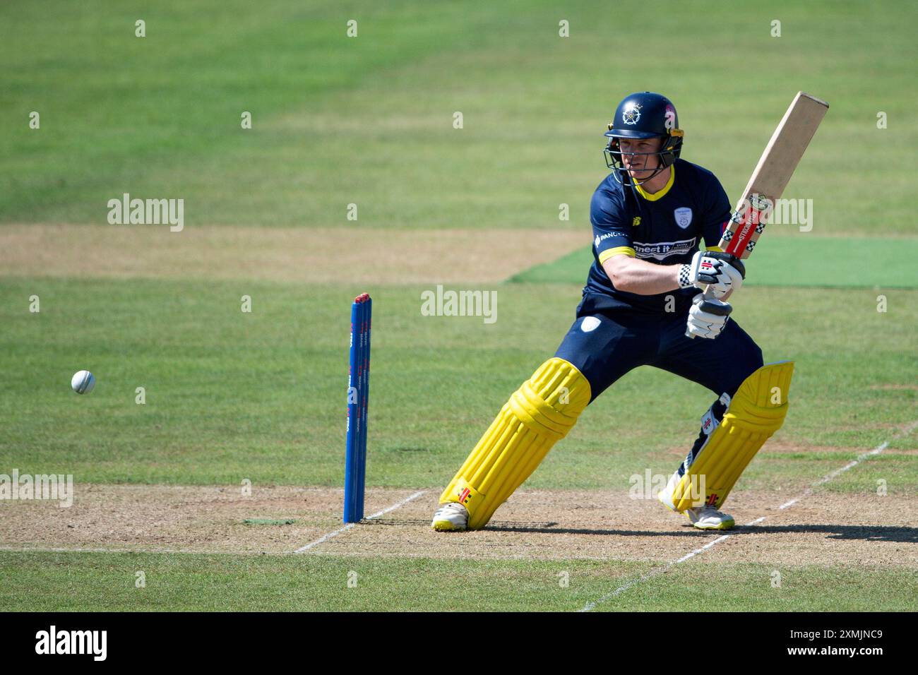 Southampton, Regno Unito. 28 luglio 2024. Ben Brown dell'Hampshire batté durante la partita della Metro Bank One Day Cup tra Hampshire e Somerset all'Utilita Bowl. Crediti: Dave Vokes/Alamy Live News Foto Stock