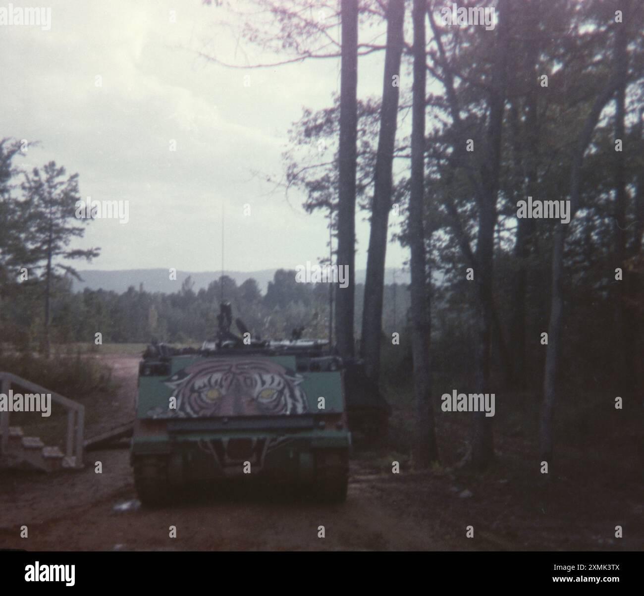 US ARMY / United States Army 75th Ranger Regiment Infantry School Fort Benning 1968 - Armored Personnel Carrier APC M113 - Vietnam era Foto Stock