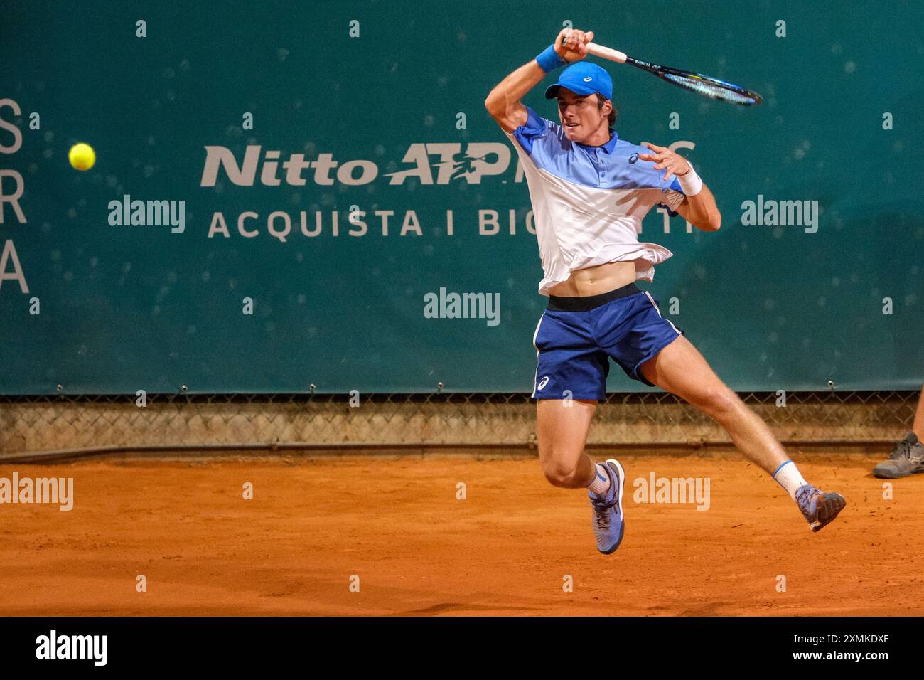 Vilius Gaubas dalla Lituania in azione durante gli internazionali di Verona - il torneo di tennis ATP Challenger 100 allo Sports Club Verona il 26 luglio 2024, Foto Stock