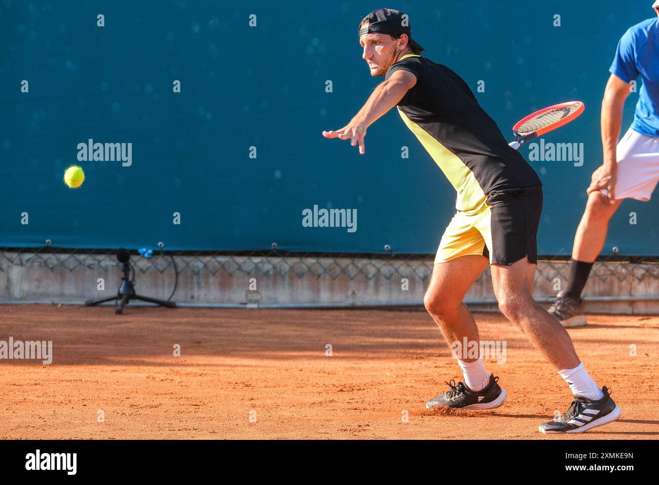 Federico Arnaboldi dall'Italia in azione durante gli internazionali di Verona - il torneo di tennis ATP Challenger 100 presso lo Sports Club Verona il 27 luglio 2024, Foto Stock