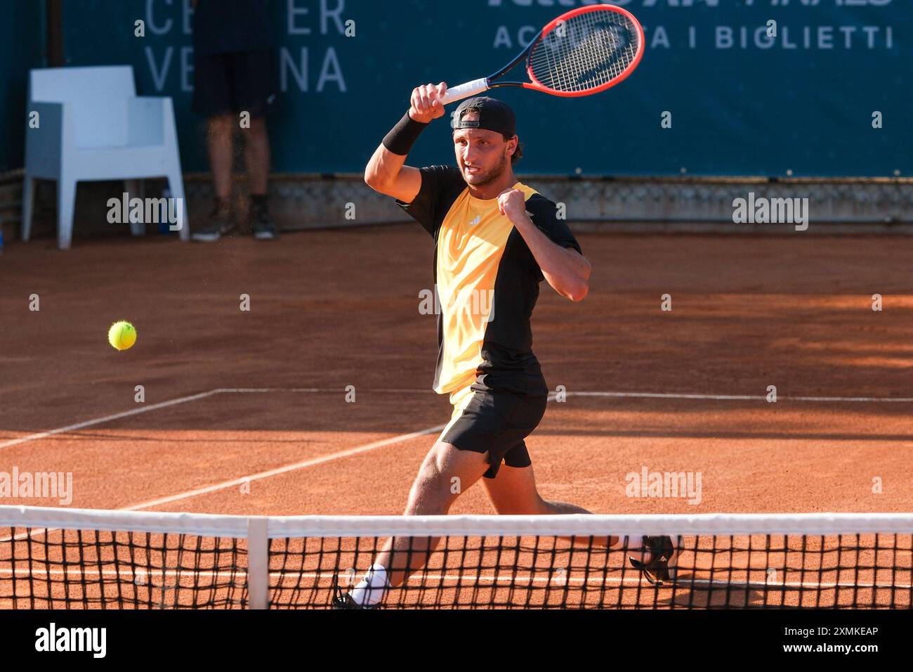 Federico Arnaboldi dall'Italia in azione durante gli internazionali di Verona - il torneo di tennis ATP Challenger 100 presso lo Sports Club Verona il 27 luglio 2024, Foto Stock