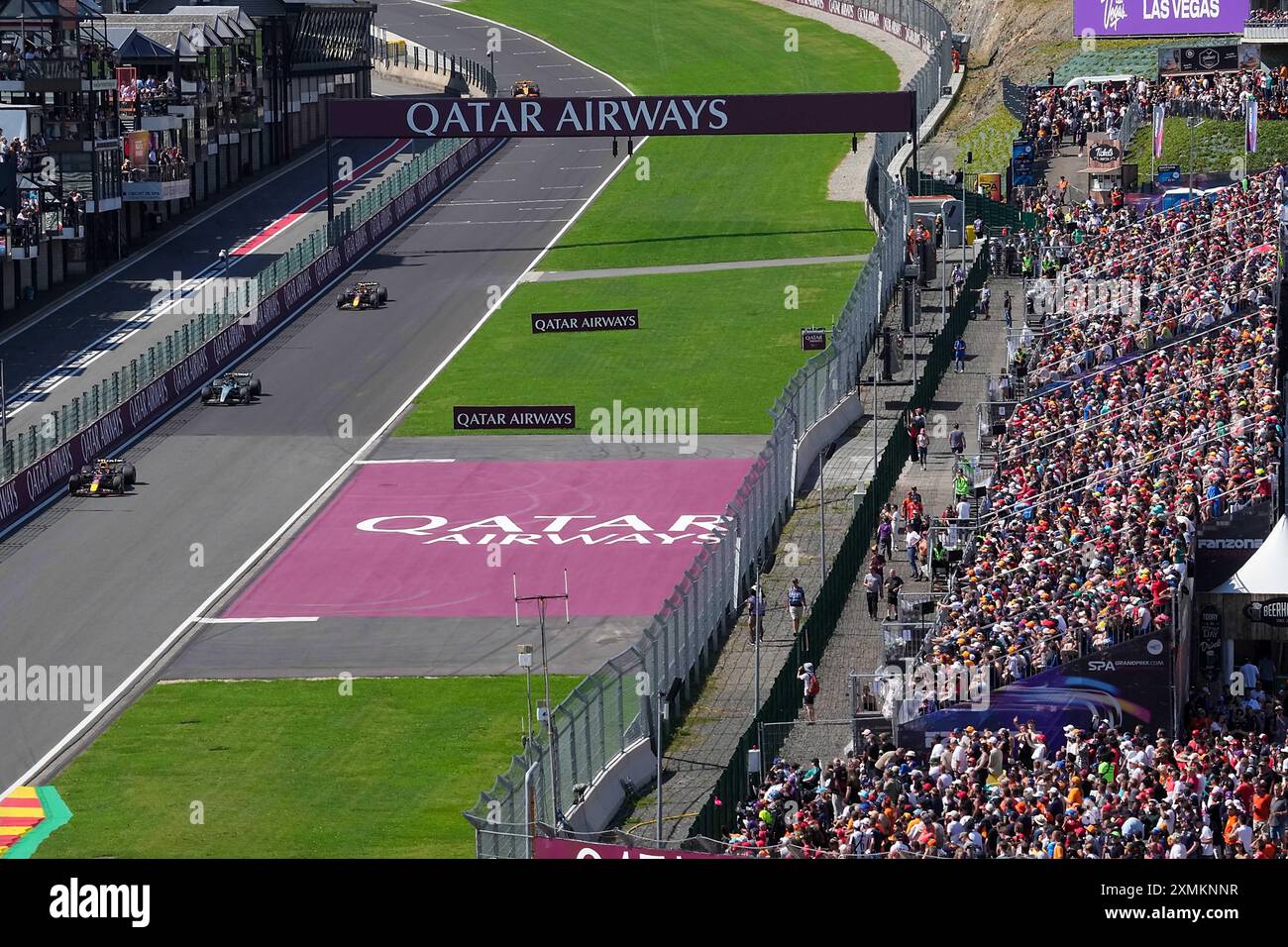 28.07.2024, Circuit de Spa-Francorchamps, Spa-Francorchhamps, Formula 1 Rolex Belgian Grand Prix 2024 , im Bild Sergio Perez (mex), Oracle Red Bull Racing, George Russell (GBR), Mercedes-AMG Petronas Formula One Team, Max Verstappen (NLD) crediti: Alessio De Marco/Alamy Live News Foto Stock