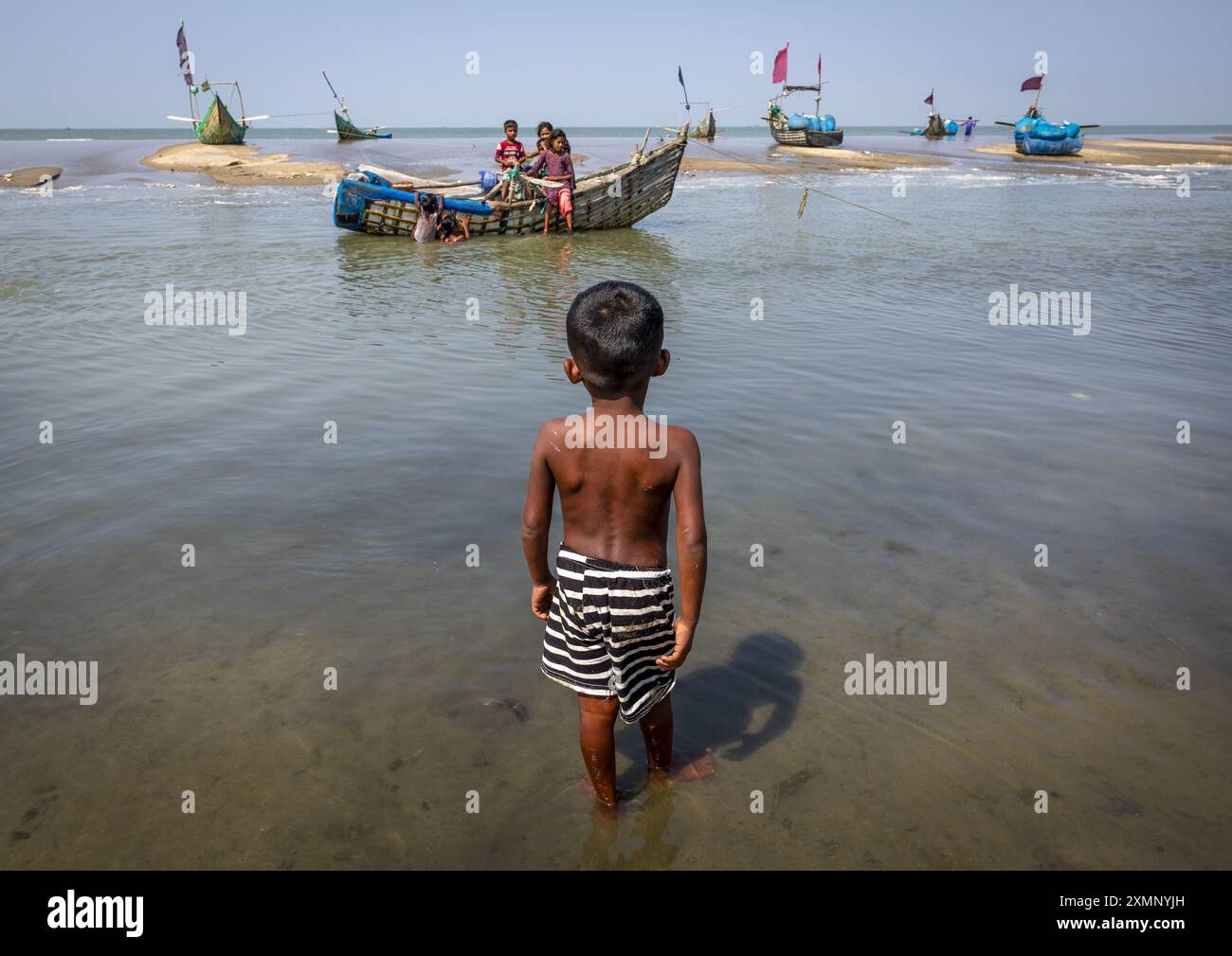 Tradizionali pescherecci lunari del Bangladesh, divisione Chittagong, Cox's Bazar Sadar, Bangladesh Foto Stock