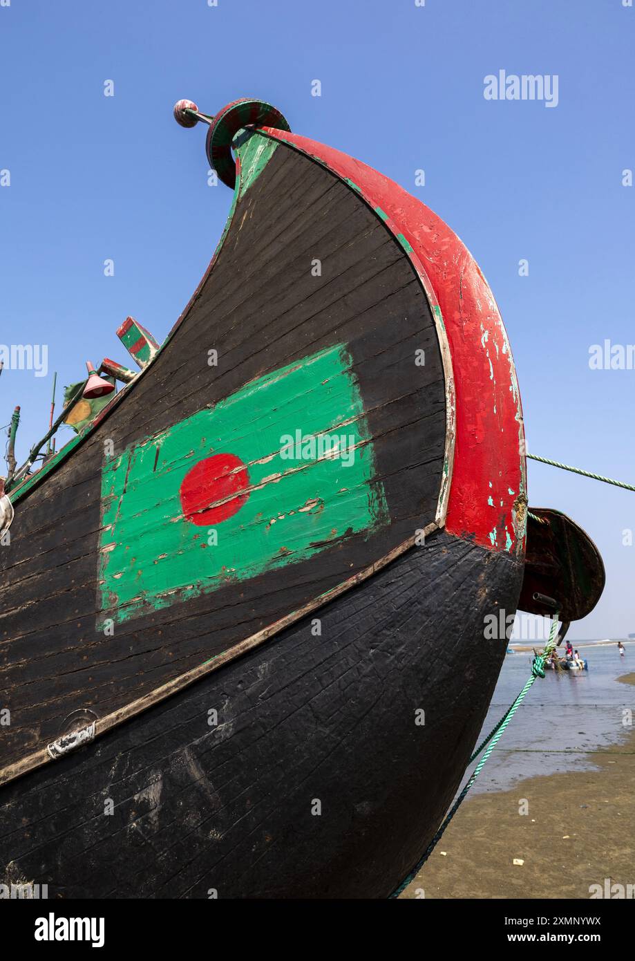 Tradizionale peschereccio bengalese, Divisione Chittagong, Cox's Bazar Sadar, Bangladesh Foto Stock
