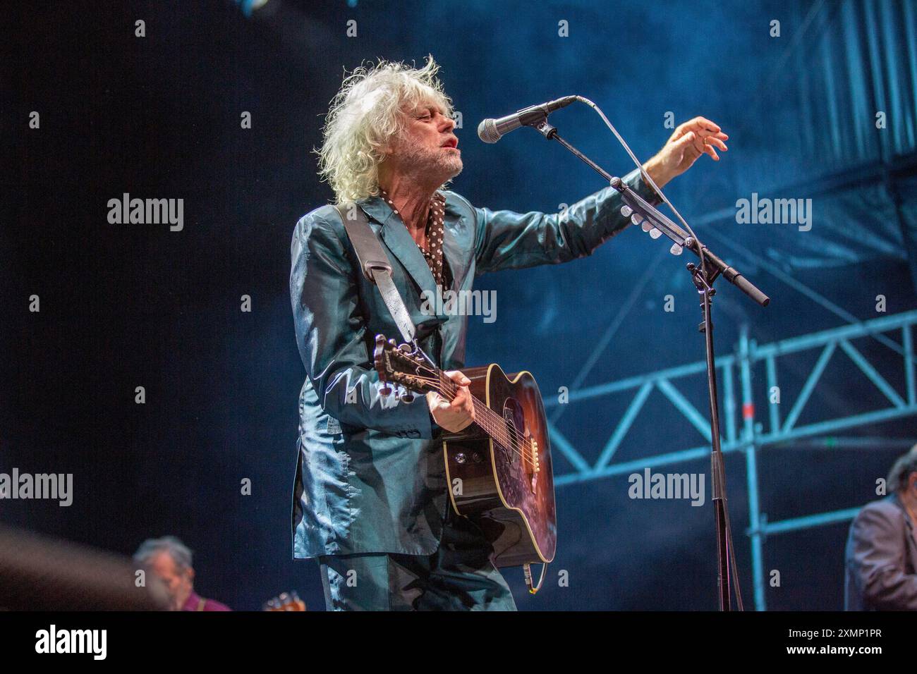 Fredrikstad, Norvegia. 26 luglio 2024. Il cantante, cantautore e musicista irlandese Bob Geldof esegue un concerto dal vivo durante il festival norvegese Maanefestivalen 2024 a Fredrikstad. Foto Stock