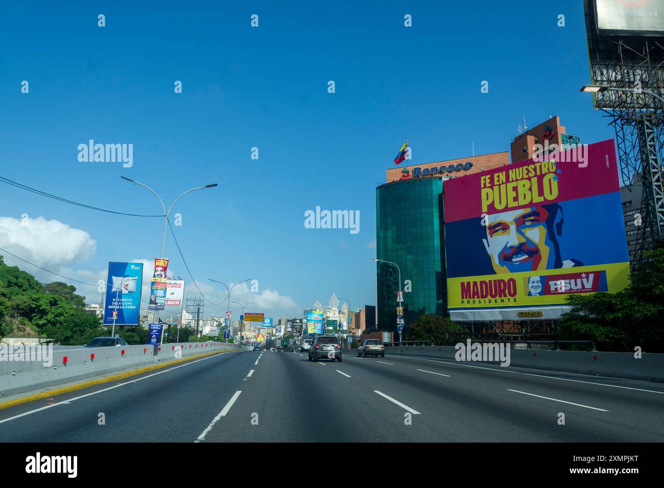 Giorno delle elezioni presidenziali in Venezuela, dove l'attuale presidente Nicolas Maduro e il candidato dell'opposizione Edmundo Gonzalez Urrutia Foto Stock