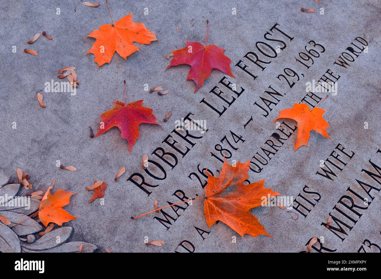Robert Lee Frost grave Site, Old First Church Cemetery, Old Bennington, Indian Summer, Vermont, USA Foto Stock