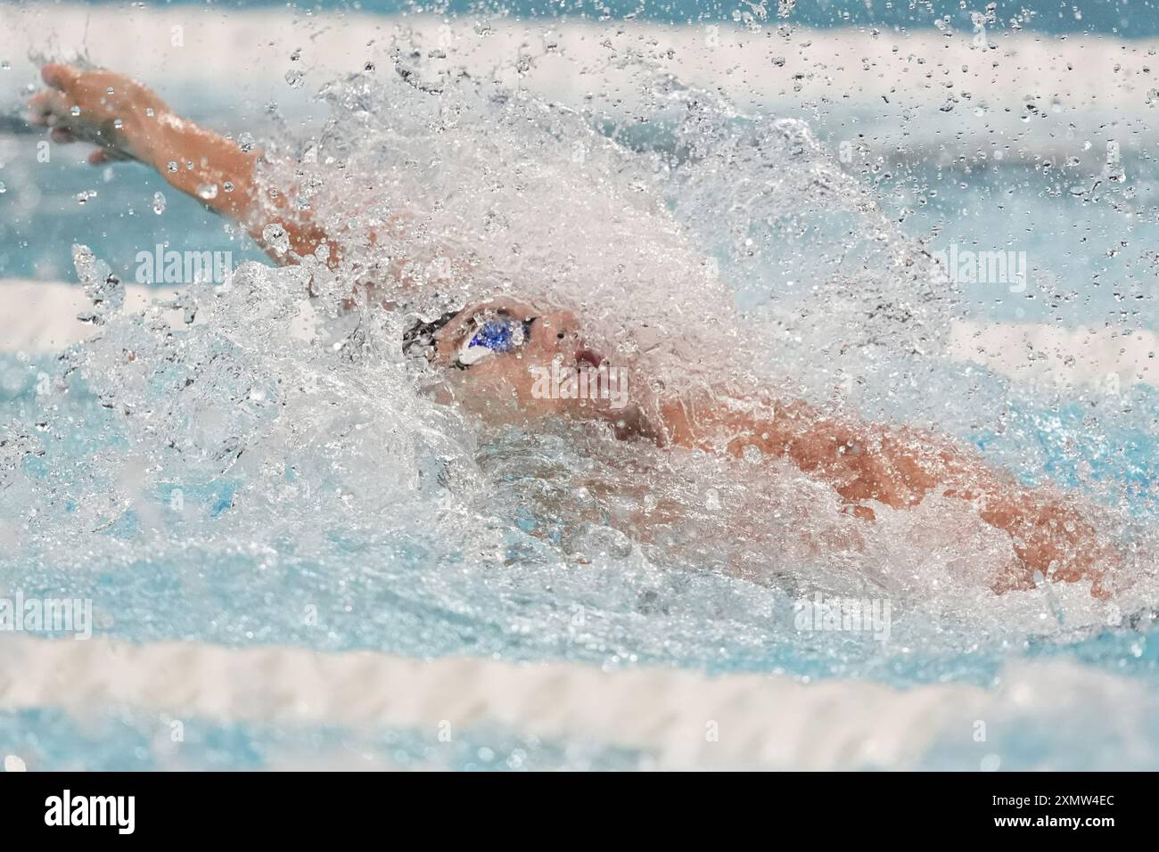 Parigi, Francia. 29 luglio 2024. Thomas Ceccon dell'Italia gareggia nella finale maschile 100m backstroke alle Olimpiadi di Parigi 2024 all'Arena le Defense di Parigi, Francia, lunedì 29 luglio 2024. Ceccon ha vinto l'oro, Jiayu Xu della Cina ha vinto l'argento e Ryan Murphy degli Stati Uniti ha vinto il bronzo. Foto di Richard Ellis/UPI credito: UPI/Alamy Live News Foto Stock