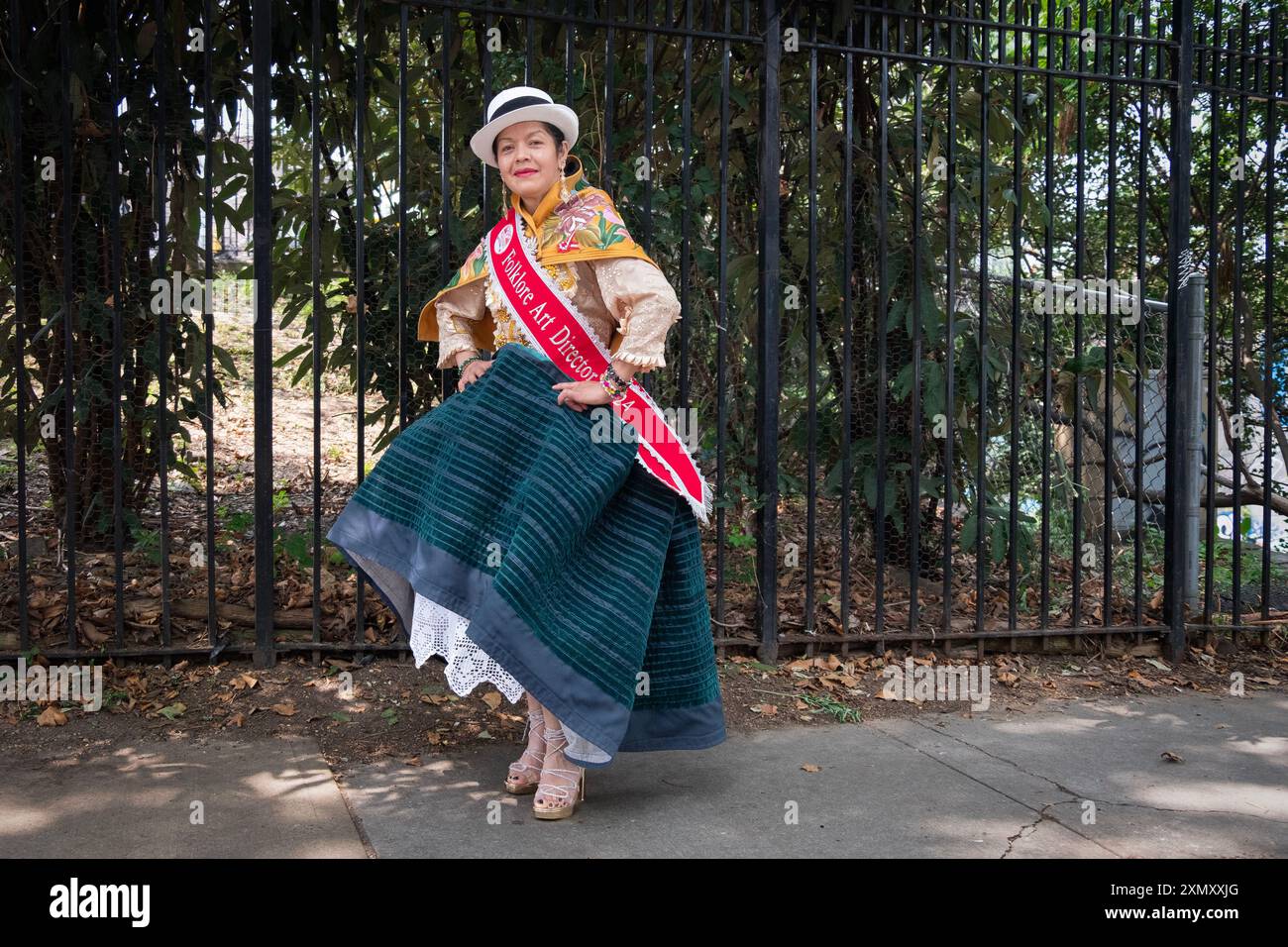 Un ritratto in posa dell'intrattenitore peruviano Flor De Ataura alla star del Foto Stock