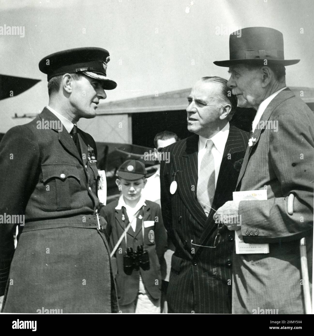 Claude Grahame-White, al centro, con Lord Trenchard, giusto... Foto Stock