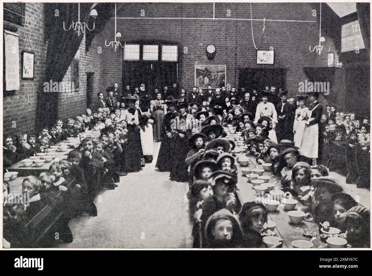 Cucina per zuppe per bambini della scuola affamati 1908 Foto Stock