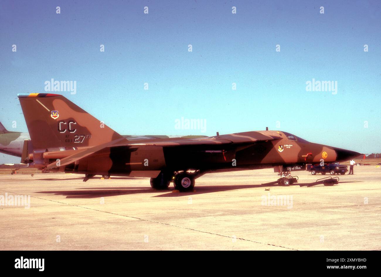 General Dynamics F-111D 68-0127 "città di Clovis" Foto Stock