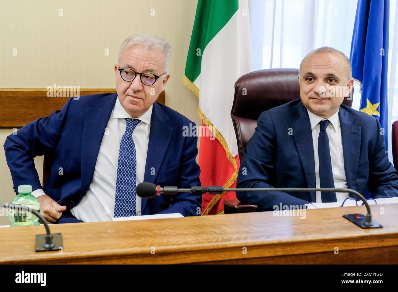 Il sottosegretario alla Presidenza del Consiglio Alfredo Mantovano in audizione davanti alla Commissione bicamerale Antimafia presieduta dal vicepresidente Mauro D'Attis FI tenutasi presso gli uffici distaccati della camera dei deputati presso Palazzo San Macuto a Roma, Mercoledì, 30 luglio 2024 (foto Mauro Scrobogna/LaPresse) il Sottosegretario alla Presidenza del Consiglio Alfredo Mantovano in un'audizione dinanzi alla Commissione bicamerale antimafia presieduta dal Vicepresidente Mauro D'Attis FI, tenutasi presso le succursali della camera dei deputati a Palazzo San Macuto a Roma, mercoledì 30 luglio Foto Stock