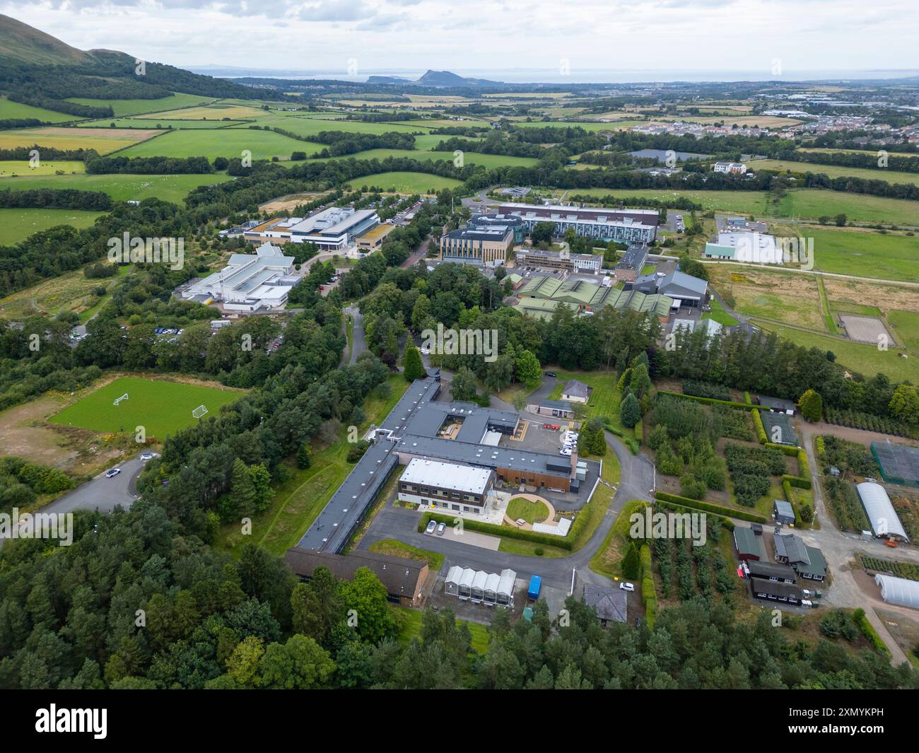 Veduta aerea del centro di Edinburgh Technopole nella Midlothian Science zone , Penicuik, Scozia , Regno Unito Foto Stock