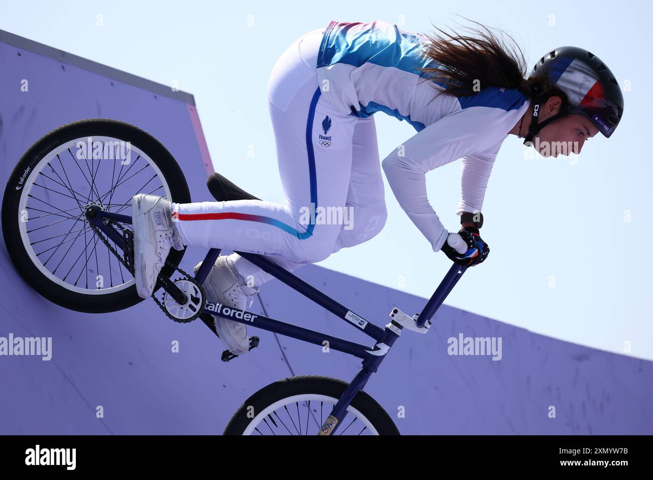 Parigi, Francia. 30 luglio 2024. Julien Mattia/le Pictorium - Ciclismo - BMX freestyle Park - qualifiche - Parigi 2024 - 30/07/2024 - Francia/Senna Saint Denis/Parigi - Laury Perez (fra) in qualifica per l'evento del parco BMX femminile per i Giochi Olimpici di Parigi 2024, in Place de la Concorde. Crediti: LE PICTORIUM/Alamy Live News Foto Stock