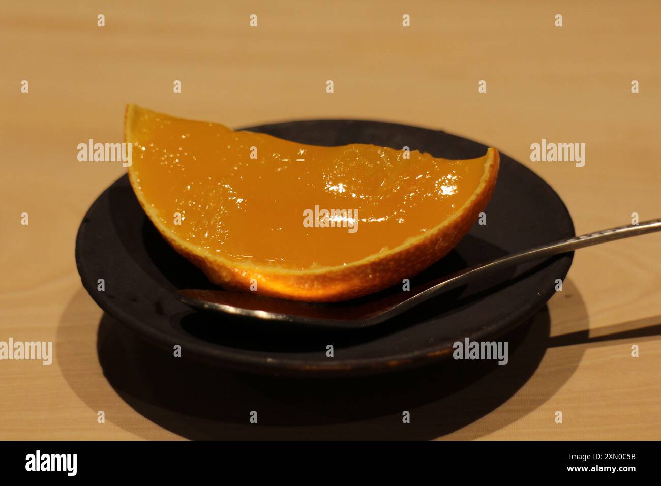 Dessert di gelatina d'arancia a Kyoto, Giappone Foto Stock