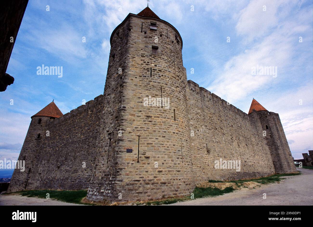 La Cité (città fortificata di Carcassonne). Il restauro di tutto il complesso medievale della città (di origine pre-romana) è stato realizzato nel XIX secolo, da Viol Foto Stock