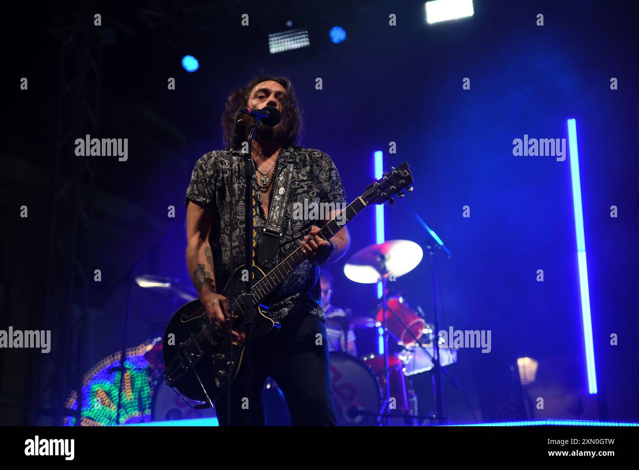 30 luglio 2024, Vallo della Lucania, Italia: Il gruppo rock e pop italiano le vibrazioni si esibisce dal vivo a Vallo della Lucania, Salerno, Italia per il loro ''Summer Tour 2024' (Credit Image: © Mariano Montella/Pacific Press via ZUMA Press Wire) SOLO PER USO EDITORIALE! Non per USO commerciale! Foto Stock