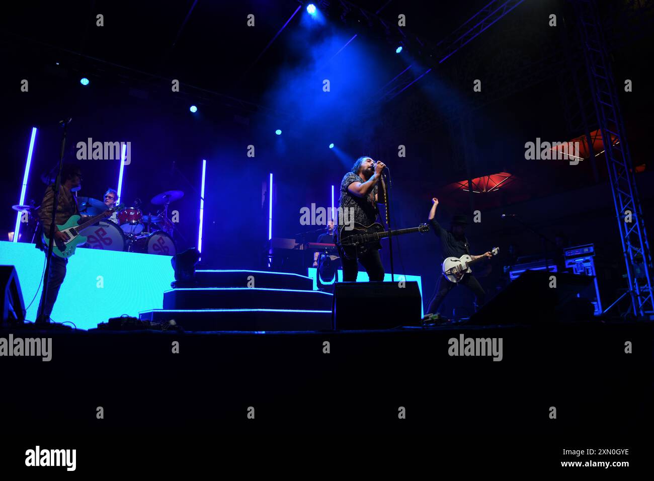 30 luglio 2024, Vallo della Lucania, Italia: Il gruppo rock e pop italiano le vibrazioni si esibisce dal vivo a Vallo della Lucania, Salerno, Italia per il loro ''Summer Tour 2024' (Credit Image: © Mariano Montella/Pacific Press via ZUMA Press Wire) SOLO PER USO EDITORIALE! Non per USO commerciale! Foto Stock