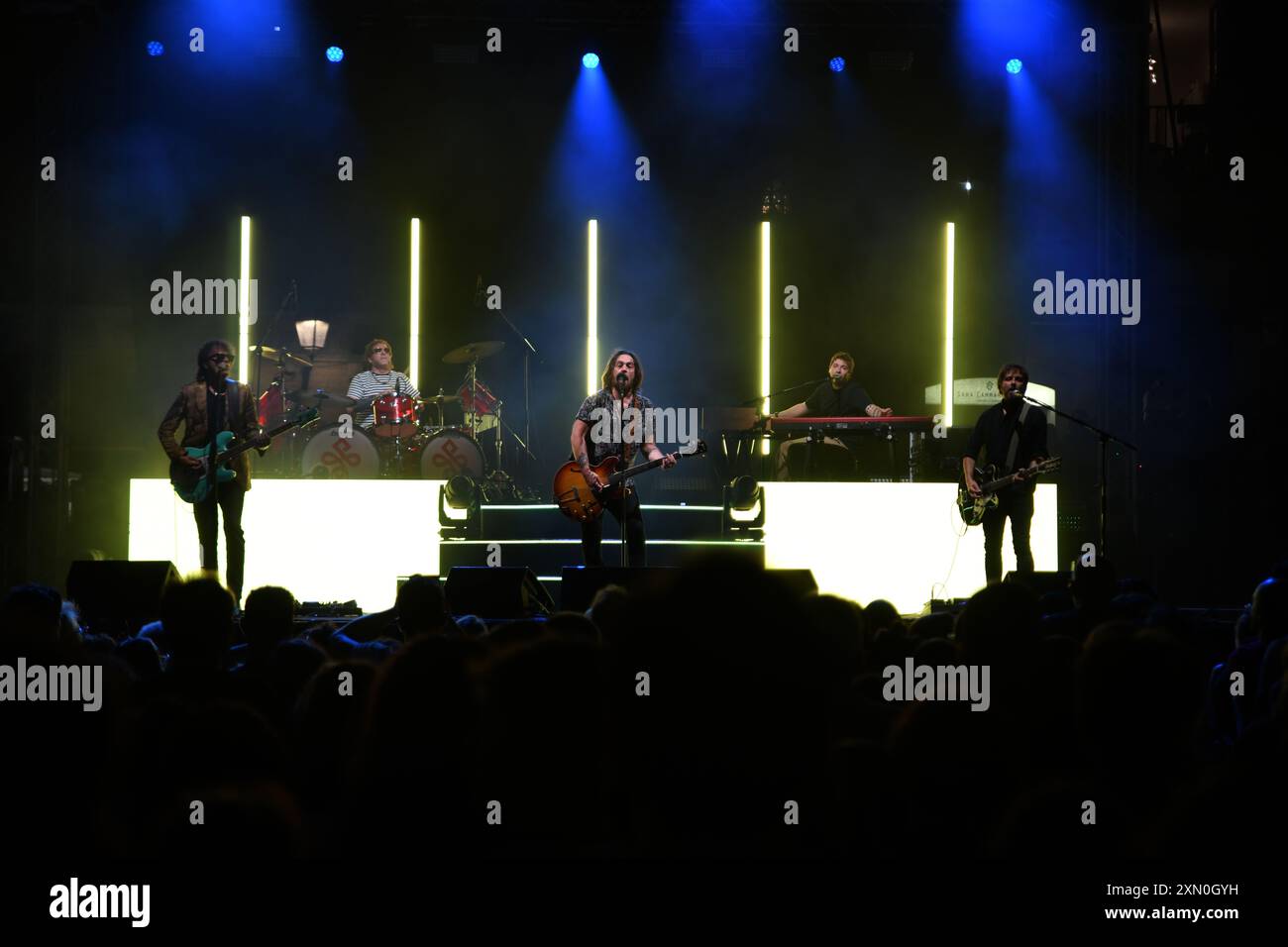 30 luglio 2024, Vallo della Lucania, Italia: Il gruppo rock e pop italiano le vibrazioni si esibisce dal vivo a Vallo della Lucania, Salerno, Italia per il loro ''Summer Tour 2024' (Credit Image: © Mariano Montella/Pacific Press via ZUMA Press Wire) SOLO PER USO EDITORIALE! Non per USO commerciale! Foto Stock