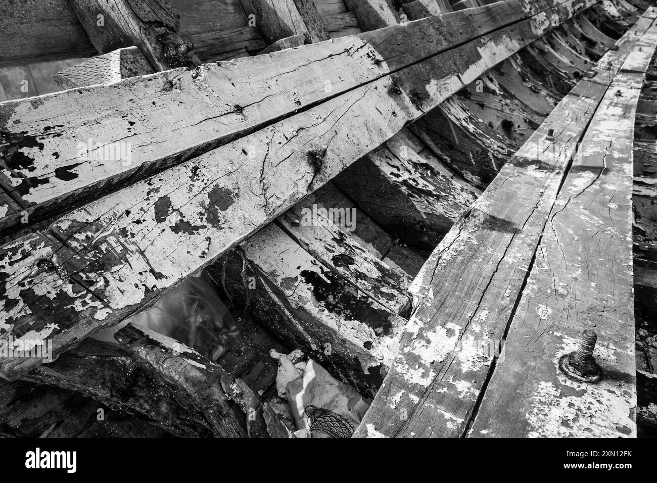dettaglio di una barca da pesca distrutta Foto Stock