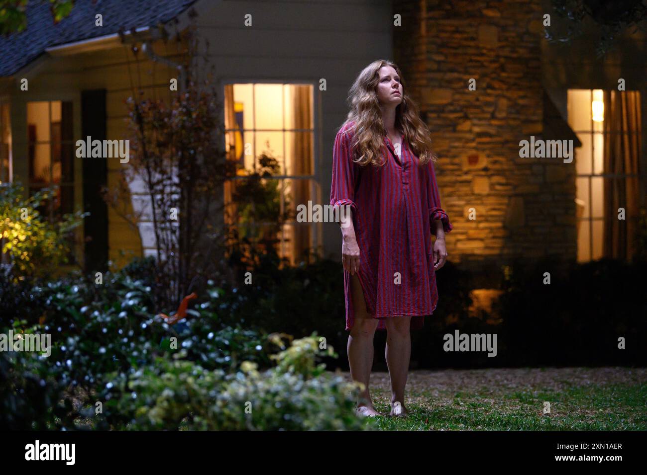 DATA DI RILASCIO: 6 dicembre 2024. TITOLO: Nightbitch. STUDIO: Immagini in luce di ricerca. DIRETTORE: Marielle Heller. TRAMA: Una donna mette in pausa la sua carriera per diventare una mamma a casa, ma presto la sua domesticità prende una piega surreale. PROTAGONISTA: AMY ADAMS. (Immagine di credito: © Searchlight Pictures/Entertainment Pictures/ZUMAPRESS.com) SOLO PER USO EDITORIALE! Non per USO commerciale! Foto Stock