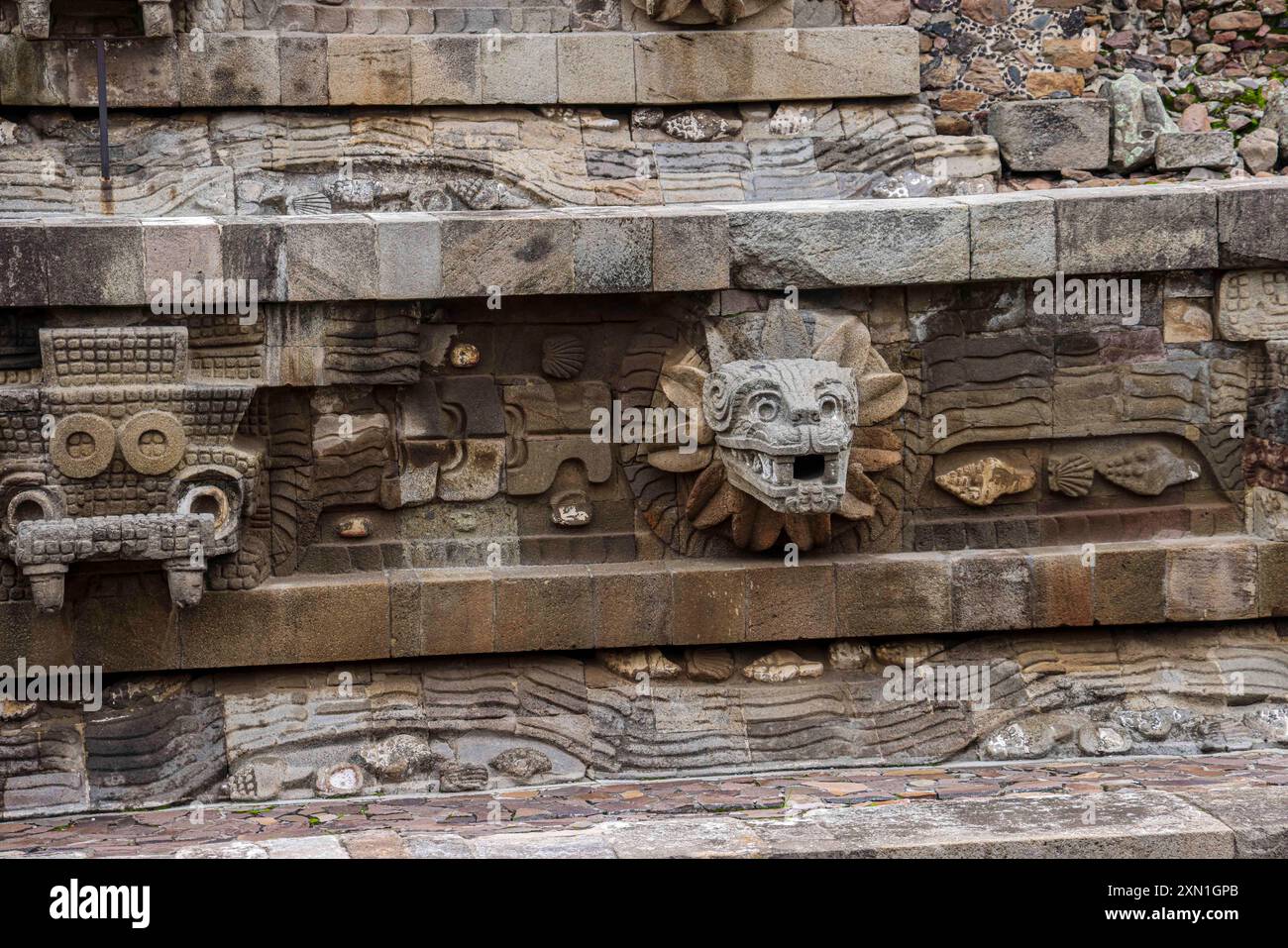 La monumentale Piramide del Sole a Teotihuacan, Messico, la piramide più grande del paese Foto