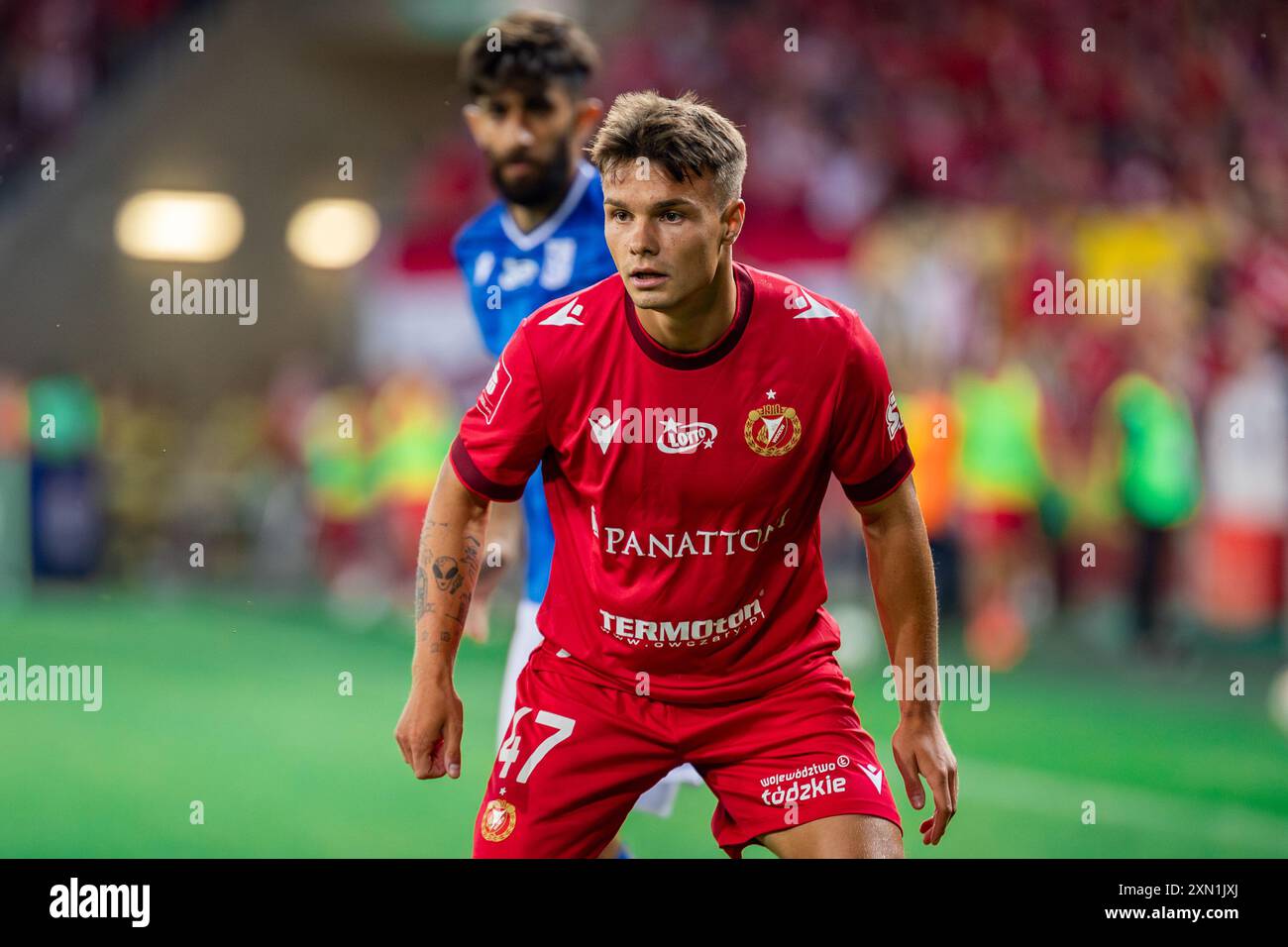 Antoni Klimek di Widzew visto in azione durante la partita polacca di PKO Ekstraklasa League tra Widzew Lodz e Lech Poznan allo stadio municipale di Widzew Lodz. Punteggio finale; Widzew Lodz 2:1 Lech Poznan. Foto Stock