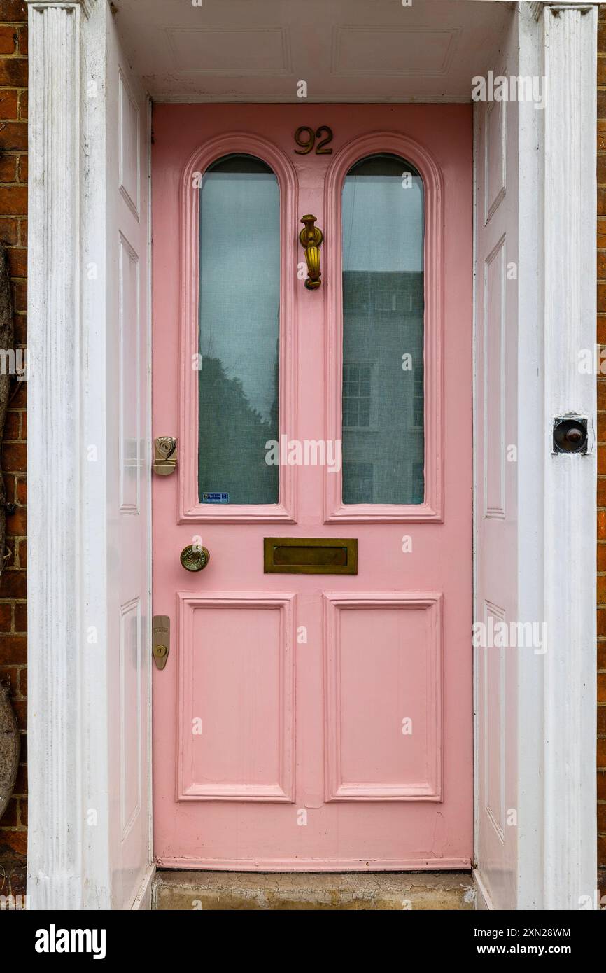 Pink Door, Farnham, Surrey, Inghilterra. Foto Stock