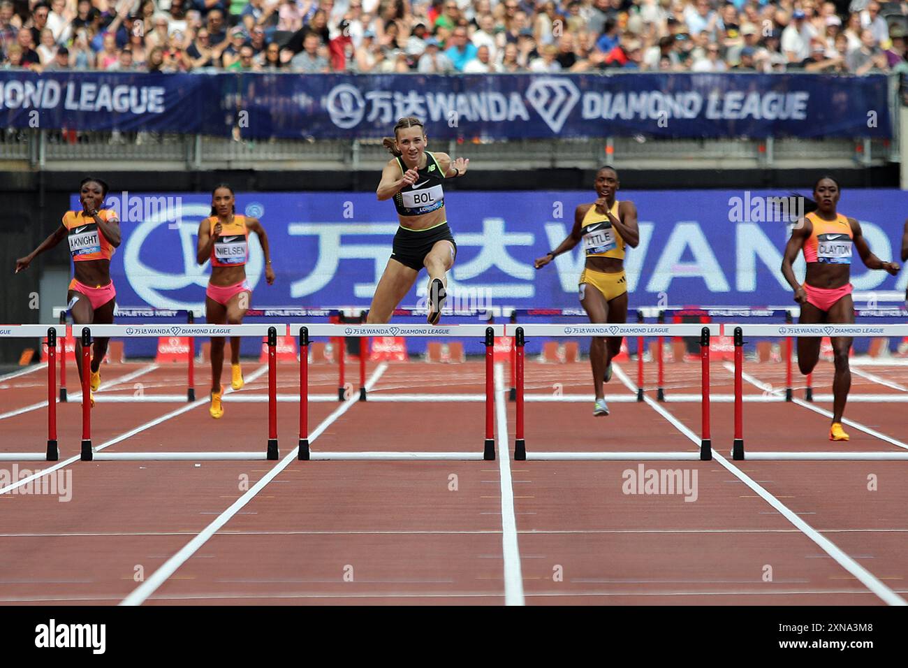 Femke Bol dei Paesi Bassi vince i 400 metri ostacoli femminili alla Wanda Diamond League, London Stadium - Londra, 20 luglio 2024 Foto Stock