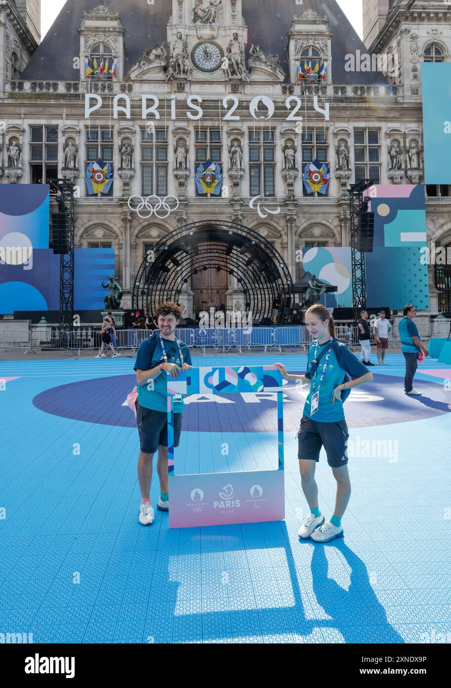 CI GODIAMO LE OLIMPIADI DI PARIGI Foto Stock