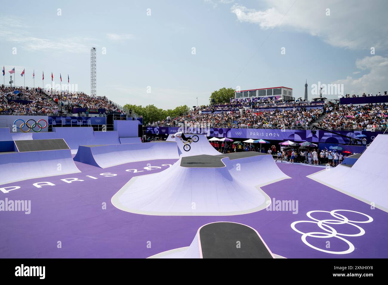 Parigi, Francia. 31 luglio 2024. Hannah Roberts dagli Stati Uniti gareggia nella finale femminile del Freestyle BMX ai Giochi Olimpici di Parigi, in Francia, il 31 luglio 2024. Crediti: Ondrej Deml/CTK Photo/Alamy Live News Foto Stock