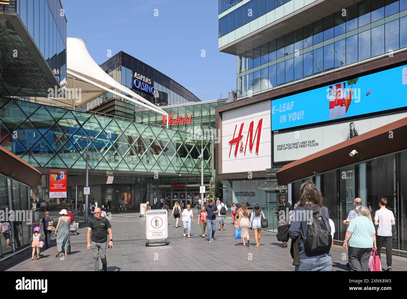 Ingresso sud del centro commerciale Westfield, Stratford, Londra, Regno Unito Foto Stock