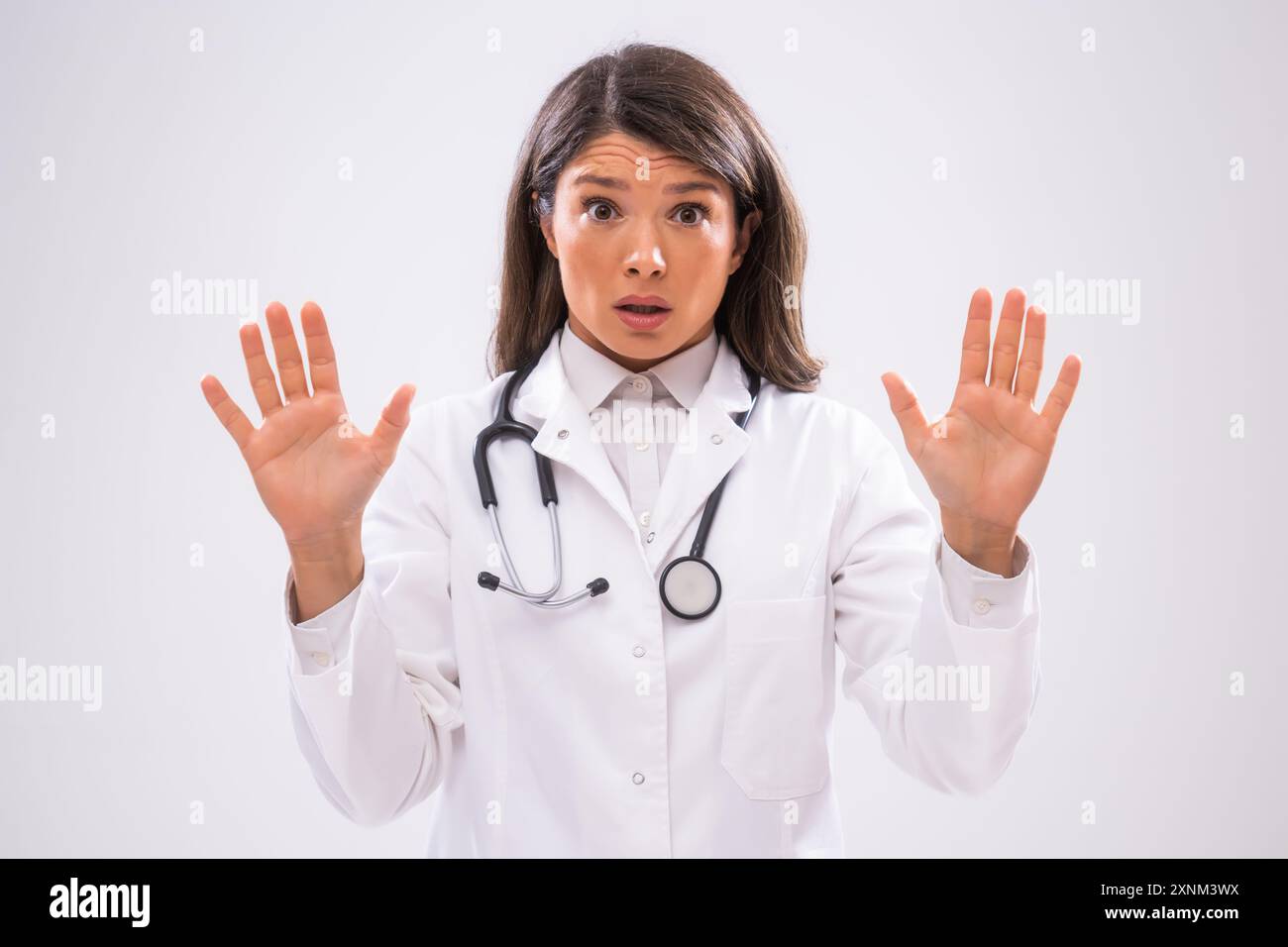 Ritratto di una dottoressa che è frustrata. Foto Stock