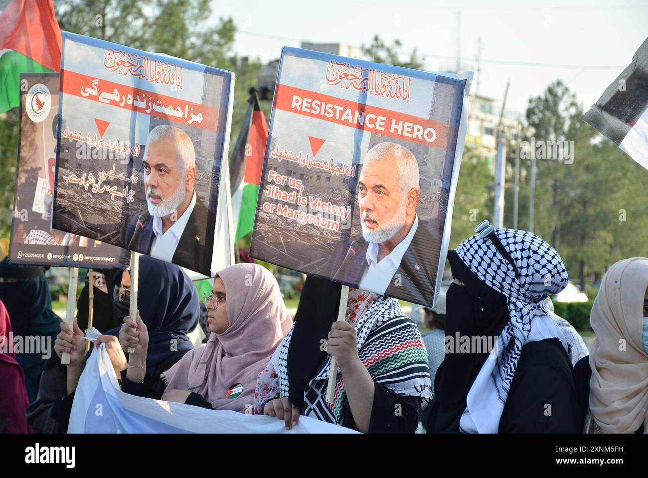 Islamabad, capitale, Pakistan. 31 luglio 2024. I sostenitori del movimento Save Gaza hanno protestato dopo la morte del leader politico di Hamas Ismail Haniyeh. Secondo una dichiarazione del corpo delle guardie rivoluzionarie iraniane (IRGC) del 31 luglio, Haniyeh e una delle sue guardie del corpo sono stati presi di mira e uccisi a Teheran il 31 luglio 2024. (Credit Image: © Raja Imran Bahader/Pacific Press via ZUMA Press Wire) SOLO PER USO EDITORIALE! Non per USO commerciale! Foto Stock