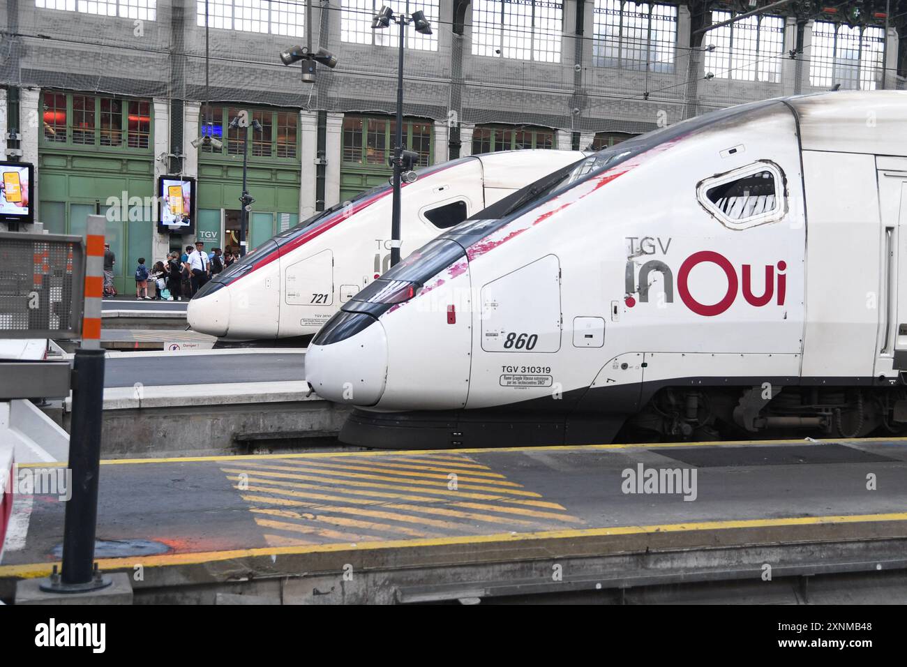 Parigi, Francia. 31 luglio 2024. Illustrazione della stazione ferroviaria di Parigi Gare De Lyon, dove il traffico è stato interrotto sulla linea ad alta velocità Sud-Est, che collega Parigi a Lione, Marsiglia e Montpellier il 31 luglio 2024 a Parigi, Francia. Questa interruzione si è verificata a seguito di una collisione tra un treno ad alta velocità o TGV e un albero sulla linea ferroviaria tra Parigi e Lione. L'albero è caduto sui binari del treno a seguito di una tempesta avvenuta durante la notte nella regione. Foto di Lionel Urman/ABACAPRESS. COM credito: Abaca Press/Alamy Live News Foto Stock