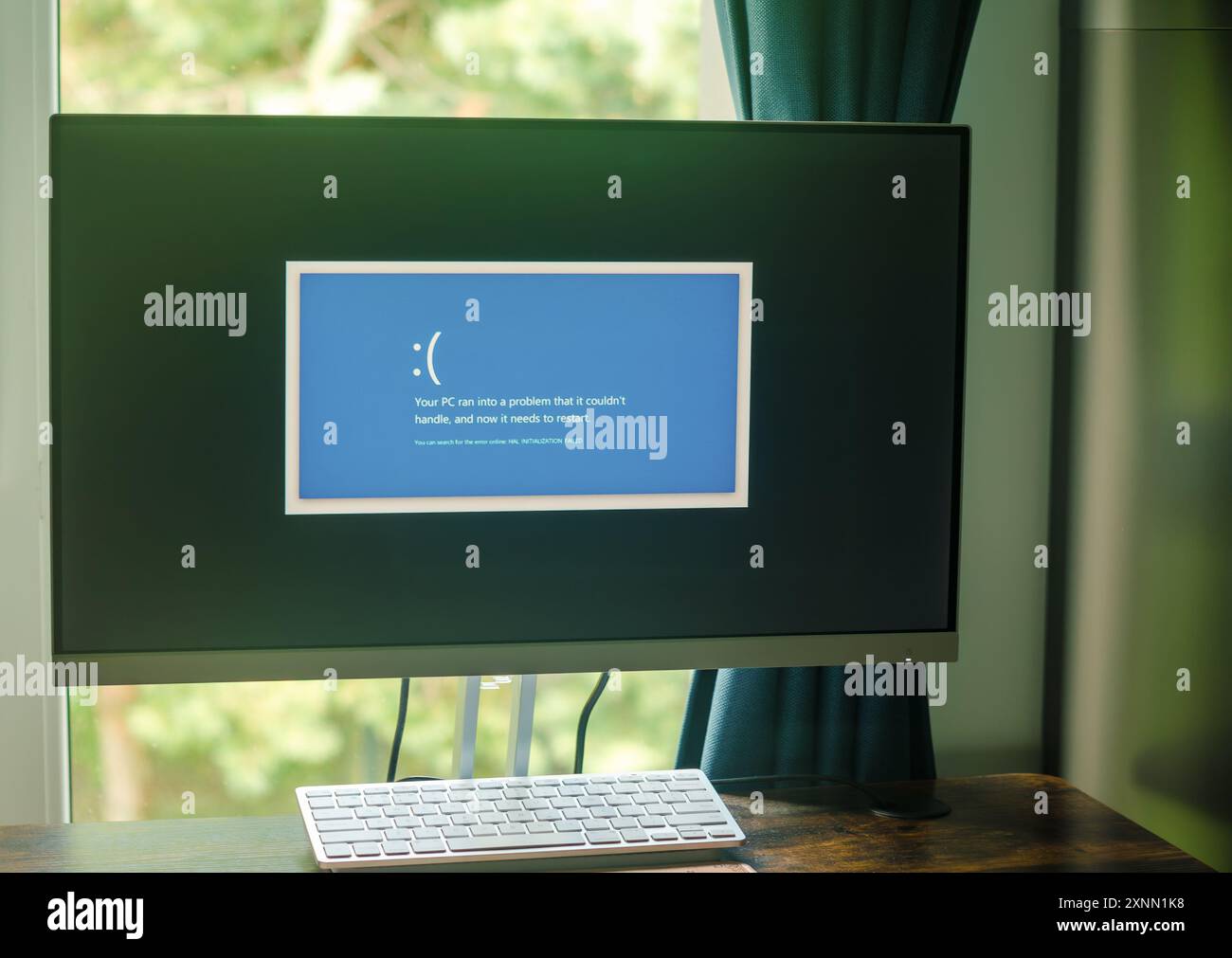 Vilnius, Lituania - 20 luglio 2024: Schermata blu della morte. Foto di alta qualità Foto Stock