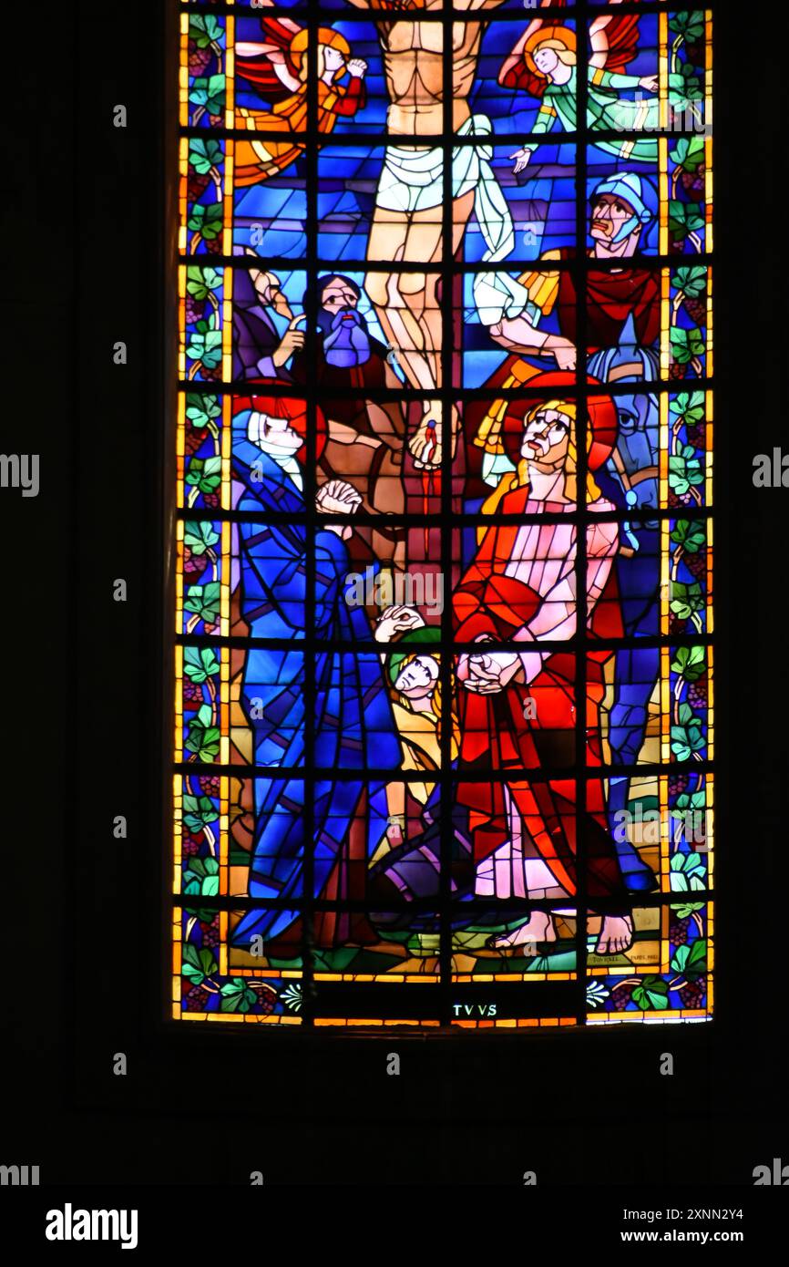 L'église Saint-Géry est une église édifiée de 1648 à 1745, située dans la ville de Cambrai dans le département du Nord. Classe Elle fait l’objet d’un Foto Stock