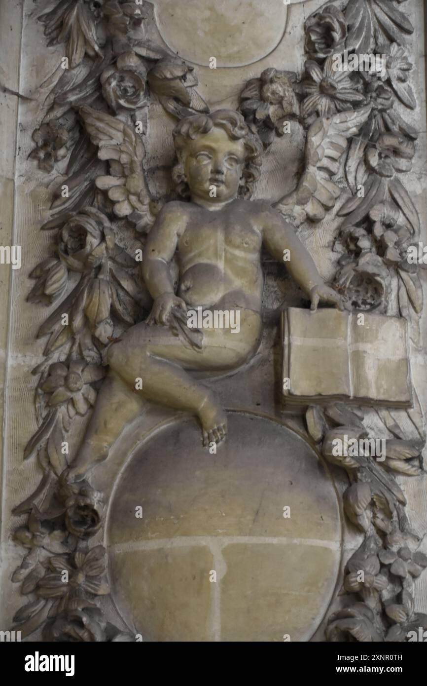 La chapelle des Jésuites est une église désaffectée au culte de style baroque se trouvant sur la Place du Saint-Sépulcre à Cambrai (Francia). Costruzione Foto Stock