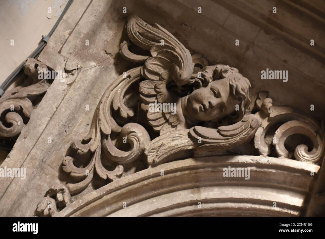 La chapelle des Jésuites est une église désaffectée au culte de style baroque se trouvant sur la Place du Saint-Sépulcre à Cambrai (Francia). Costruzione Foto Stock