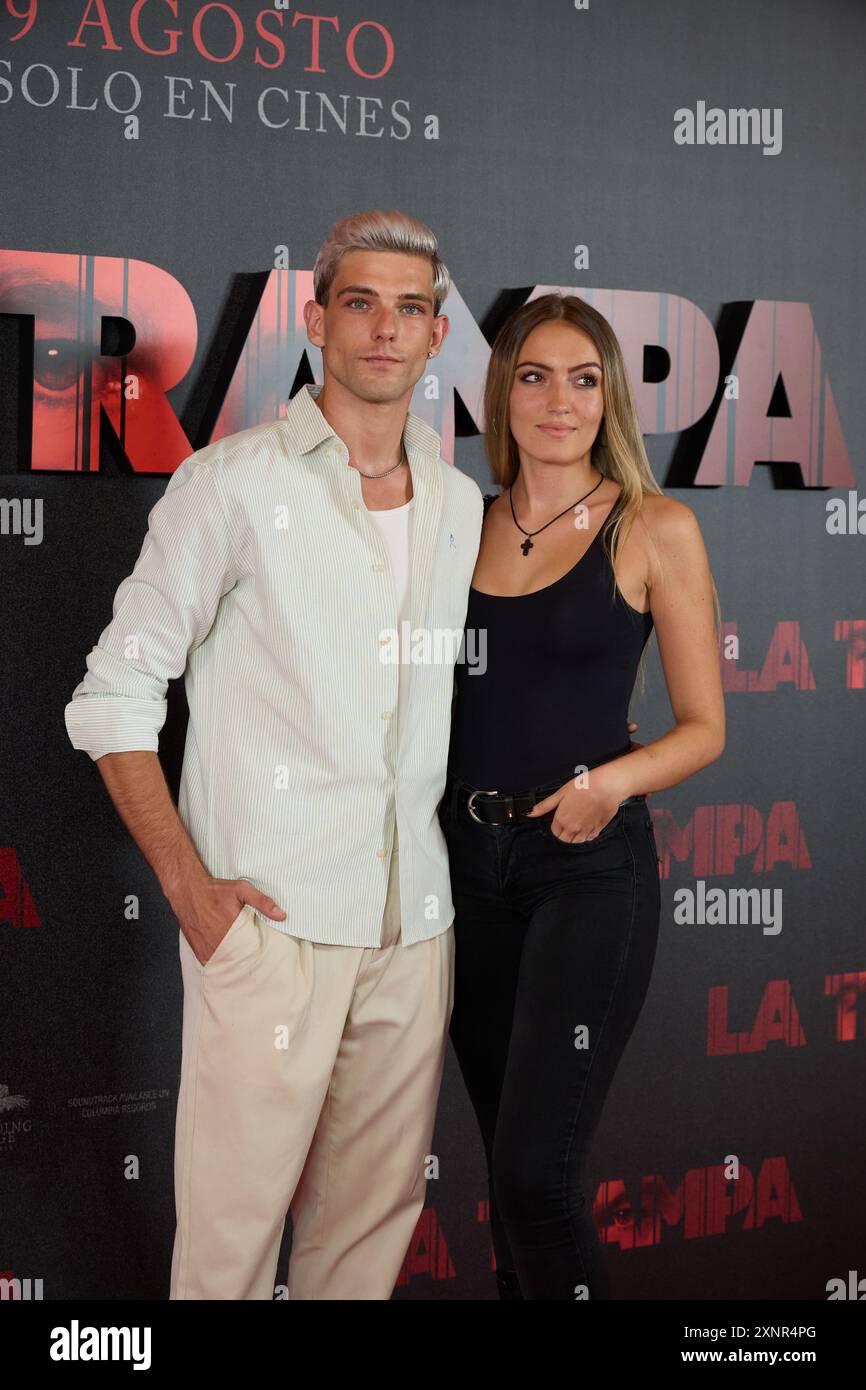 Madrid, Spagna. 1 agosto 2024. Nacho e Maya parteciperanno alla prima DELLE TRAPPOLE a Madrid, in Spagna, l'8 gennaio 2024. (Foto di Hazhard Espinoza Vallejos/NurPhoto) credito: NurPhoto SRL/Alamy Live News Foto Stock