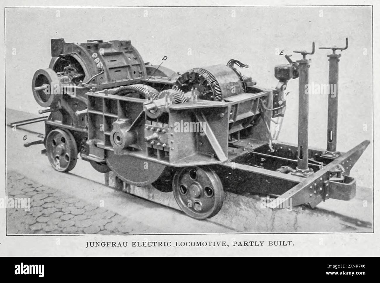 LOCOMOTIVA ELETTRICA JUNGFRAU, IN PARTE COSTRUITA A PARTIRE DALL'ARTICOLO LA FERROVIA ELETTRICA TRIFASE JUNGFRAU. Di Ernest Kilburn Scott. Dalla rivista Engineering dedicata al progresso industriale volume XIX 1900 The Engineering Magazine Co Foto Stock