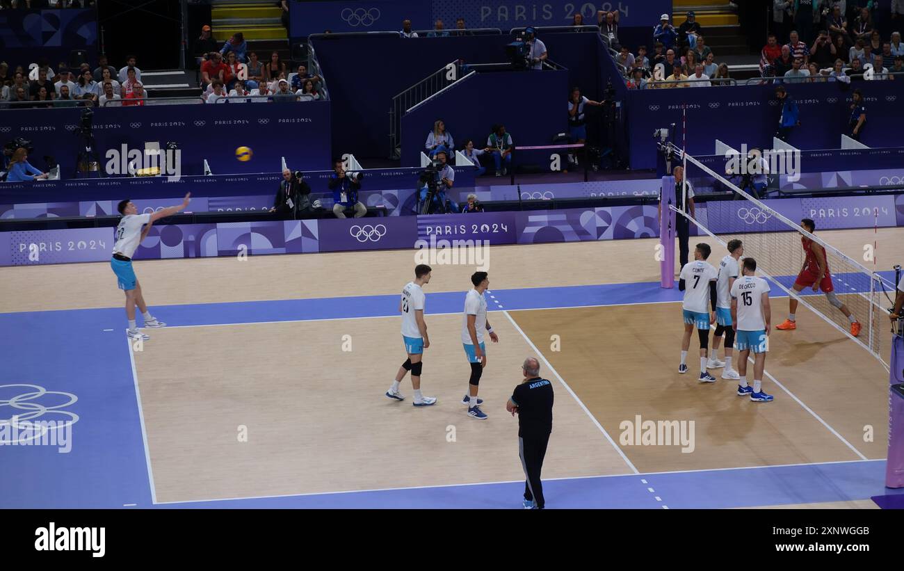Partita preliminare di pallavolo ai Giochi Olimpici Parigi 2024 USA vs Argentina Man Arena Paris Sur 1 Foto Stock