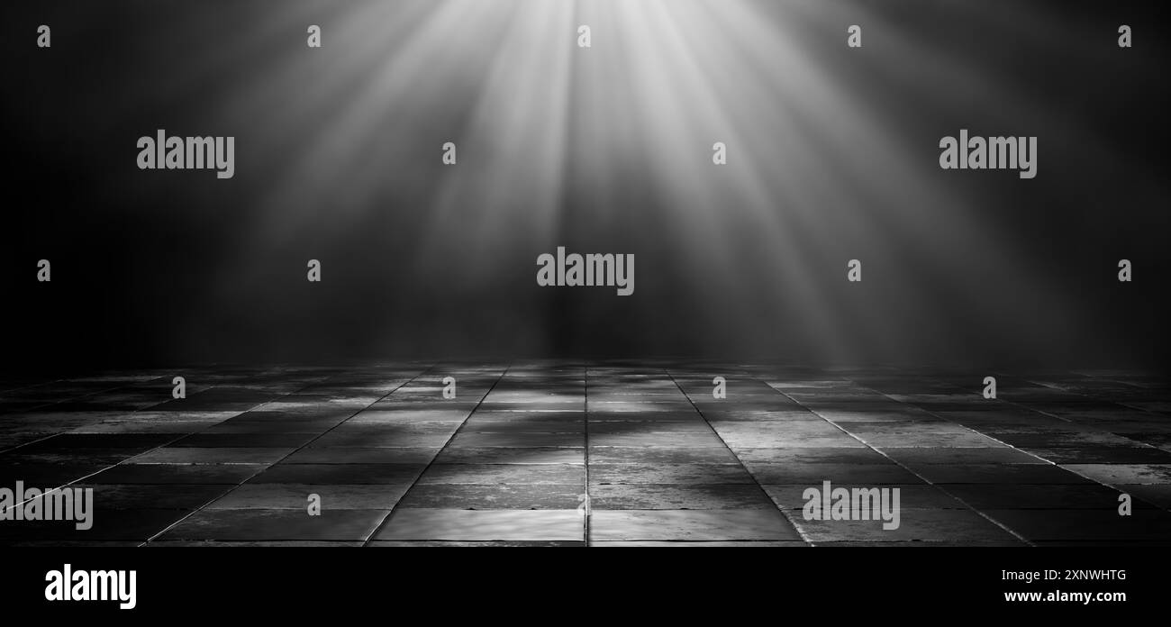 Rendering 3D di un magazzino vuoto scuro. Pavimento in cemento in camera buia con illuminazione spot. Sfondo nero. Raggi di luce su pavimento piastrellato scuro. Camera buia con wi-fi Foto Stock