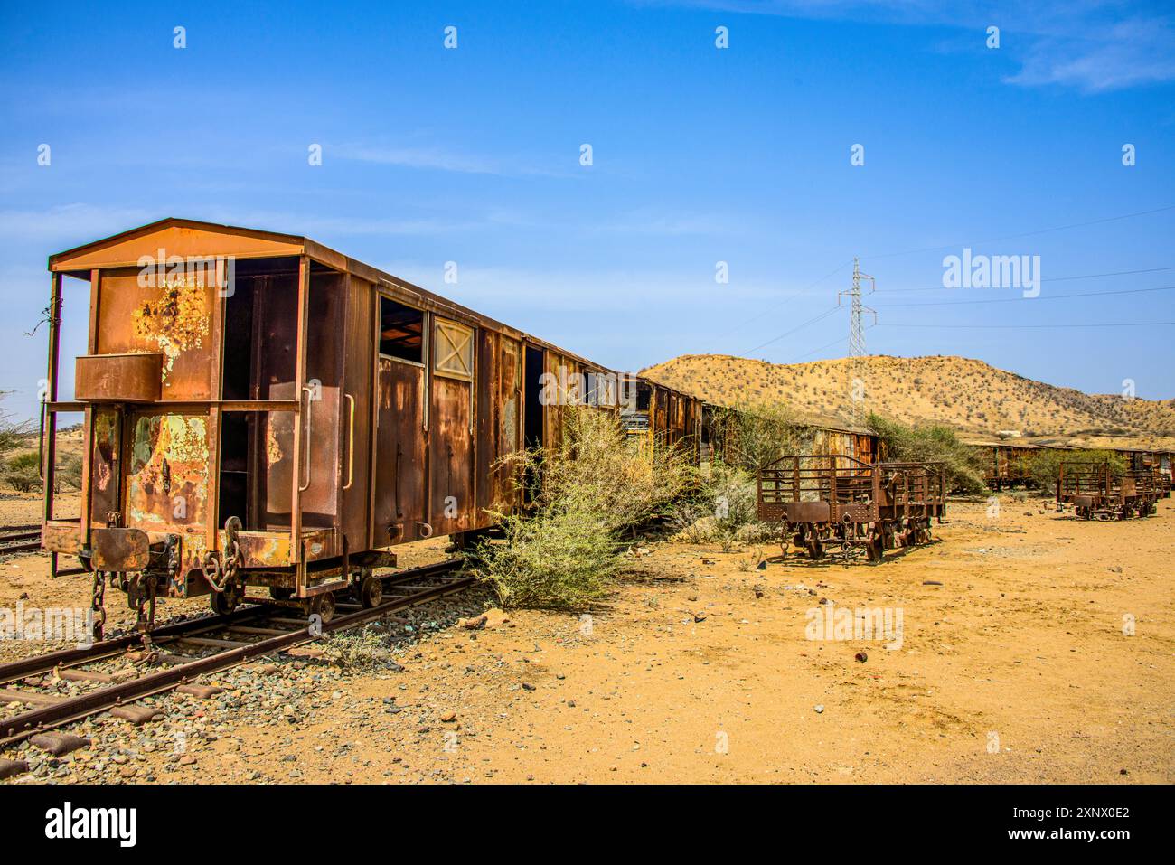 Vecchie carrozze della ferrovia italiana da Massaua ad Asmara, Eritrea, Africa Foto Stock