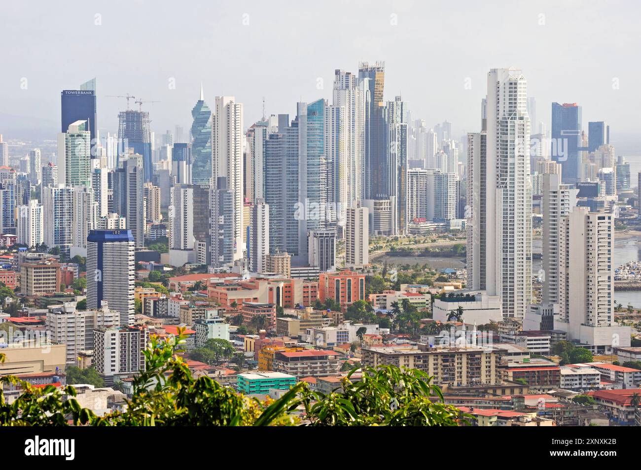 Vista di Panama City dalla cima di Ancon Hill, Panama City, Repubblica di Panama, America centrale Copyright: GOUPIxCHRISTIAN 1382-265 Foto Stock