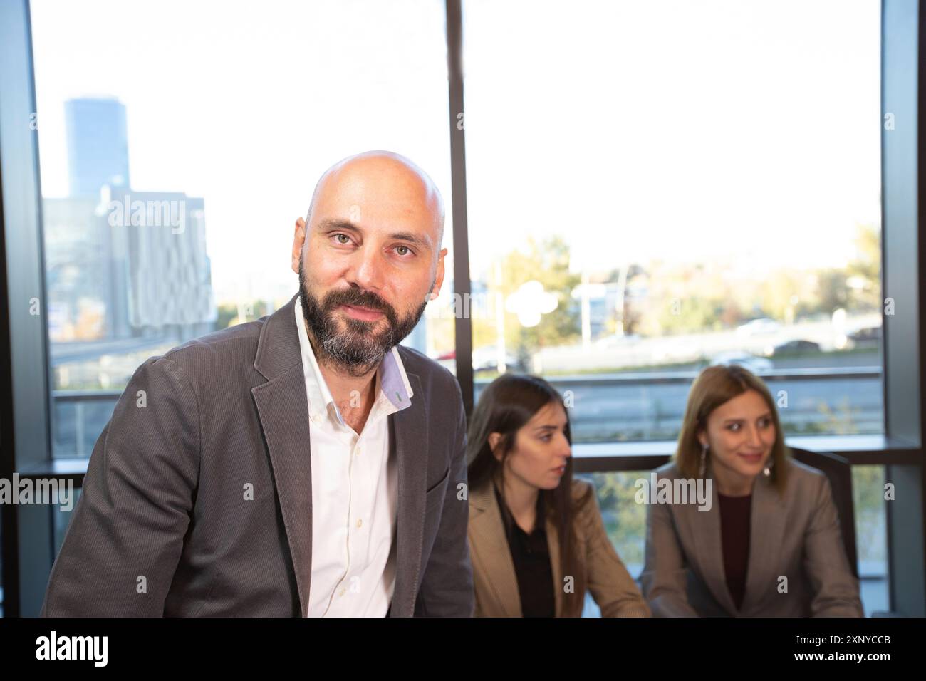 Persone d'affari in riunione in ufficio. Foto Stock
