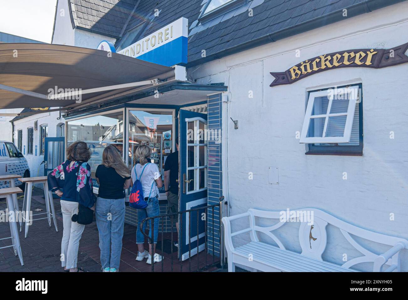 Queue, panetteria Lund, Hoernum, Sylt Foto Stock