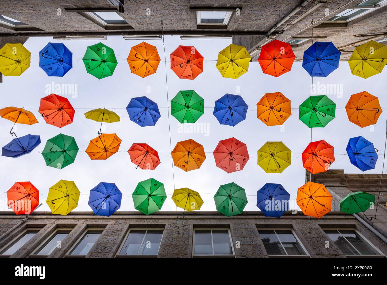 Aberdeen, in Scozia, è una delle principali mete artistiche di strada del mondo ed è famosa per i suoi murales su larga scala nel centro della città. Foto Stock